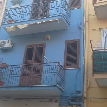 Casa Alice Hotel Изола деле Фемине Екстериор снимка