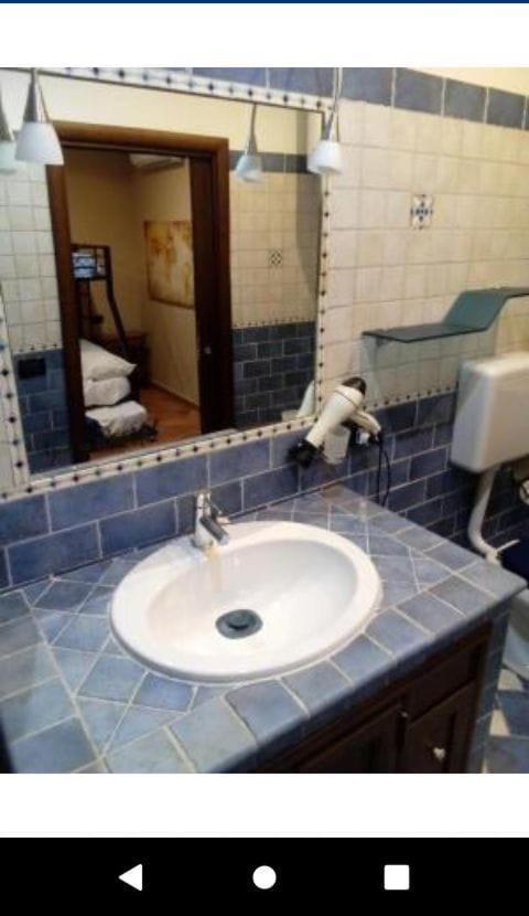 Casa Alice Hotel Изола деле Фемине Екстериор снимка