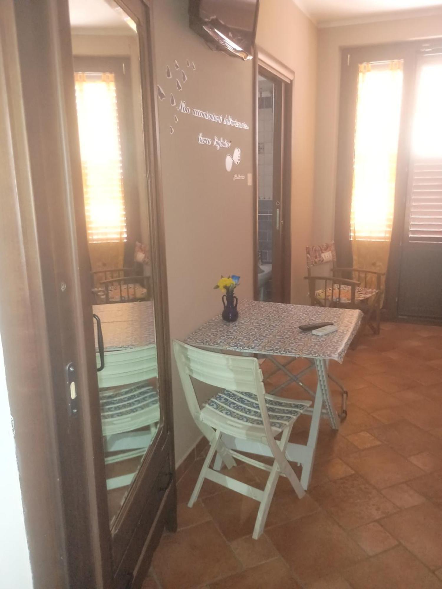 Casa Alice Hotel Изола деле Фемине Екстериор снимка